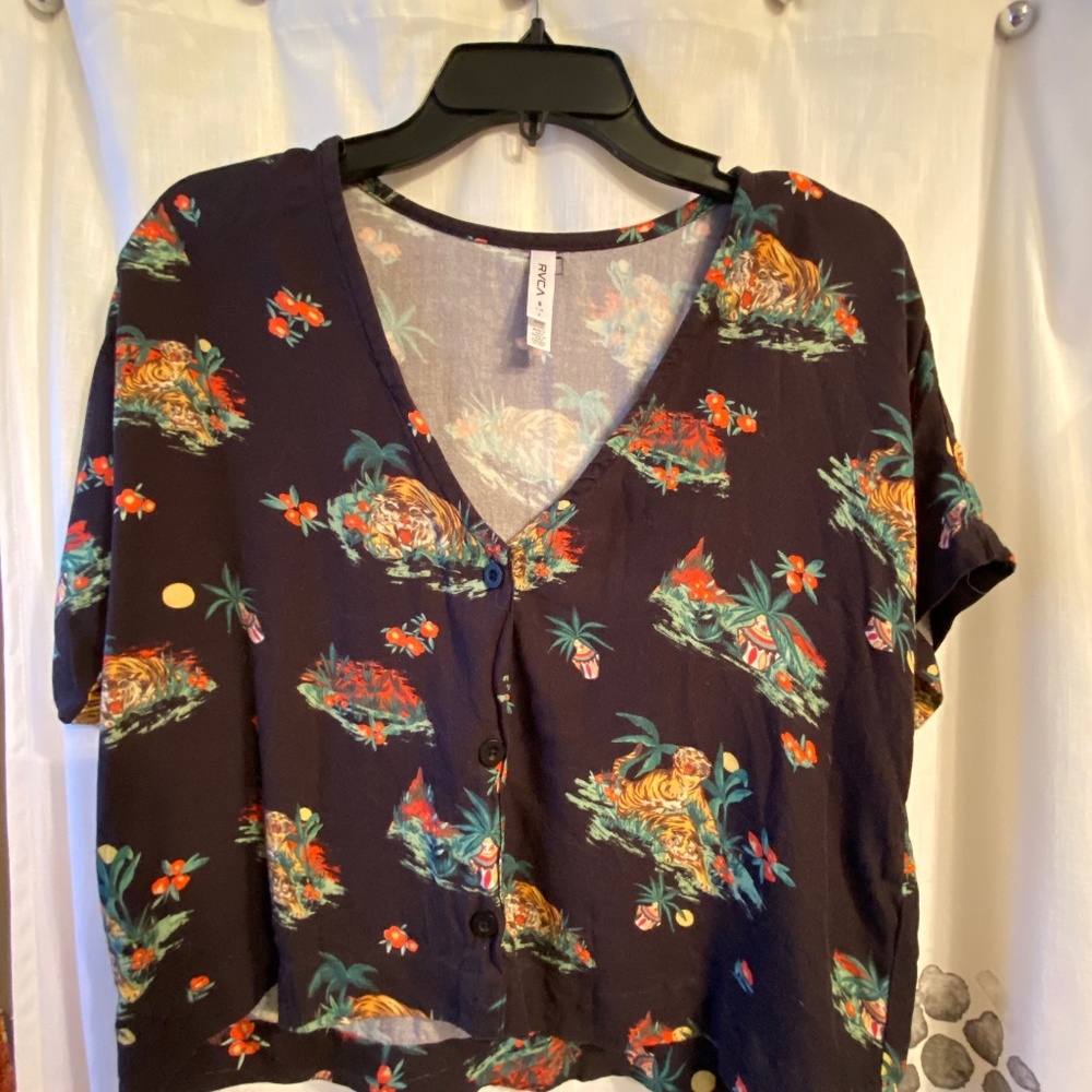 RVCA Tiger Grisancich Crop Button Up